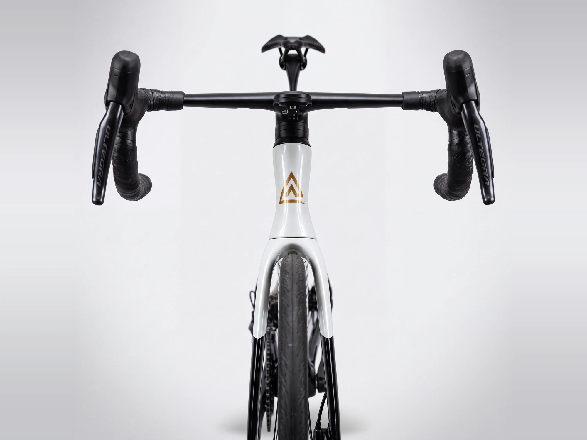 PYRMON Carlit · aero front view